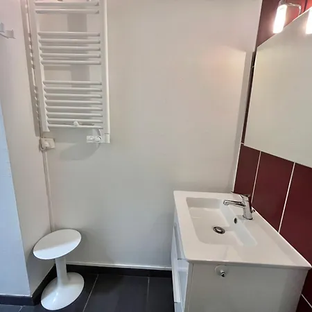 Lumineux A 700m De La Plage, Centre Ville, Pour 4 Personnes - Fr-1-716-17 Apartment *