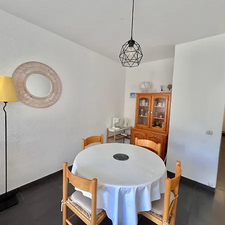 Apartment Lumineux A 700m De La Plage, Centre Ville, Pour 4 Personnes - Fr-1-716-17